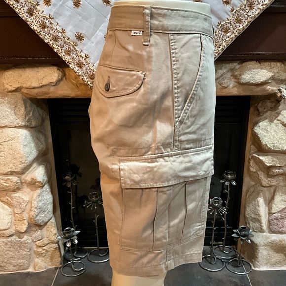 Levi’s shorts khaki W34 - Picture 6 of 15